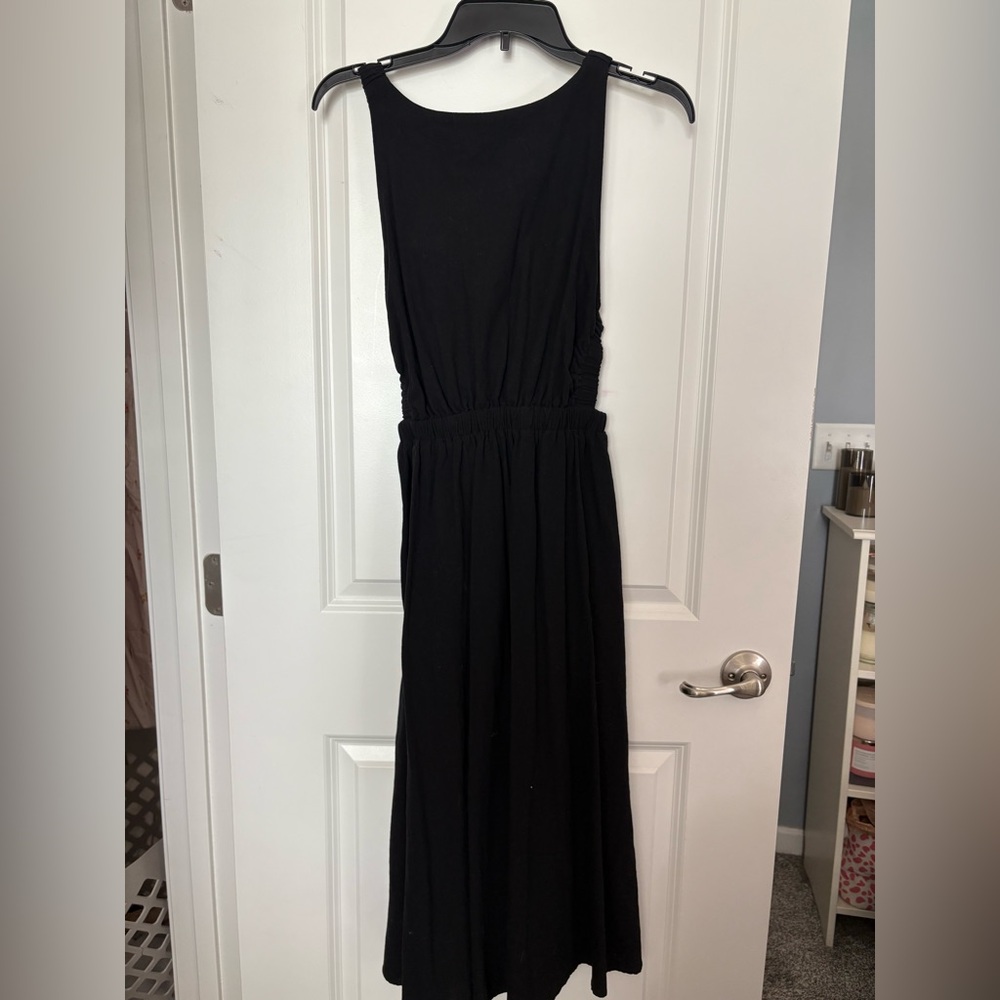 HYFVE Elegant Backless Black Dress